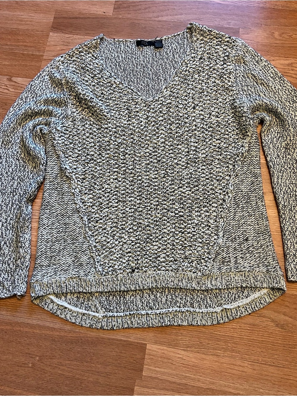 RDI V-Neck Marled Knit Sweater - Gray.Size LP